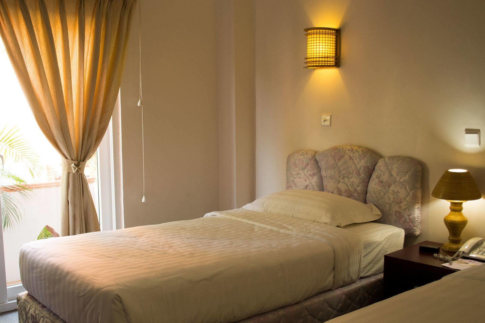 Hotel Sincere Smile Bagan New Bagan Kültér fotó