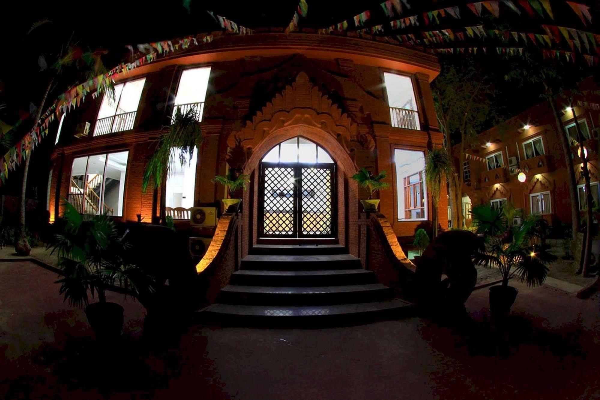 Hotel Sincere Smile Bagan New Bagan Kültér fotó